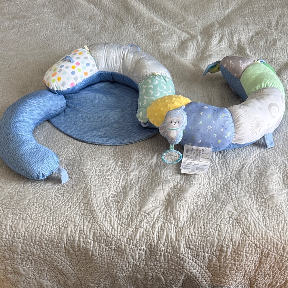 Infantino Tummy Time - Picture 3 of 5